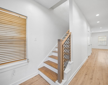 5710 Elysian Street - Photo Thumbnail 4