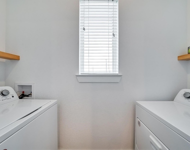 1601-120 Mustang Drive - Photo Thumbnail 26