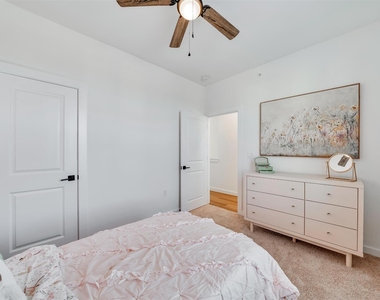1601-120 Mustang Drive - Photo Thumbnail 24