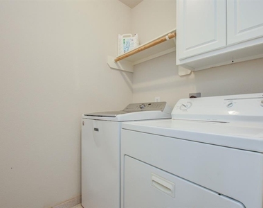 7511 S Linpar Court - Photo Thumbnail 37