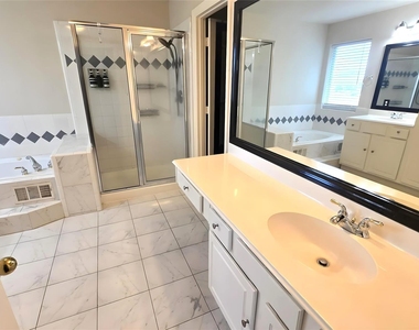 7511 S Linpar Court - Photo Thumbnail 24