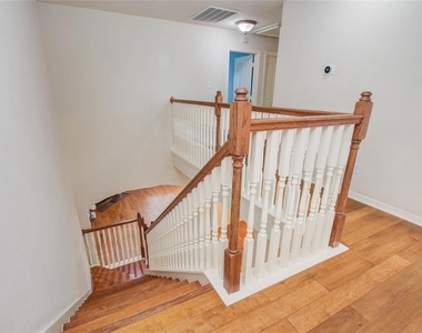 7511 S Linpar Court - Photo Thumbnail 19