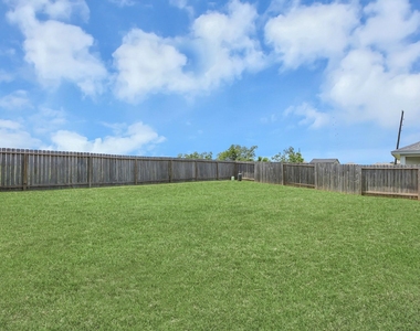 8614 Shumard Oak Drive - Photo Thumbnail 34