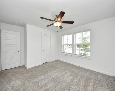 8614 Shumard Oak Drive - Photo Thumbnail 20