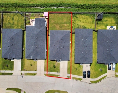 8614 Shumard Oak Drive - Photo Thumbnail 38