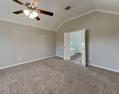 8227 Sports Haven Drive - Photo Thumbnail 7