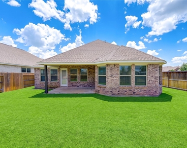101 Sunray Creek Drive - Photo Thumbnail 40