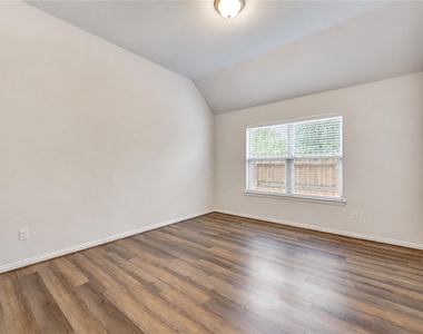 101 Sunray Creek Drive - Photo Thumbnail 27