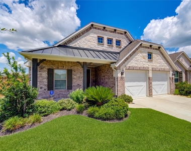 101 Sunray Creek Drive - Photo Thumbnail 1