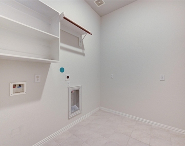 101 Sunray Creek Drive - Photo Thumbnail 36