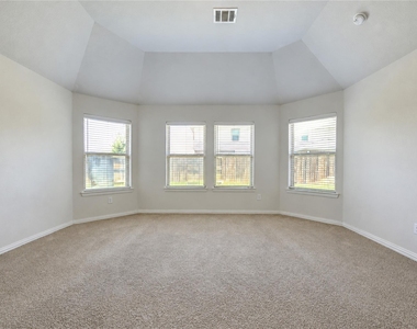 101 Sunray Creek Drive - Photo Thumbnail 18