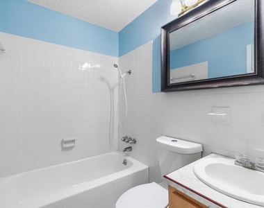 5320 Buttonwood Drive - Photo Thumbnail 15