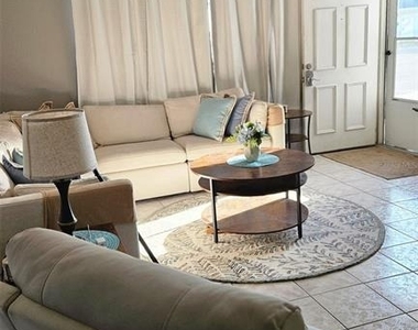 5320 Buttonwood Drive - Photo Thumbnail 8