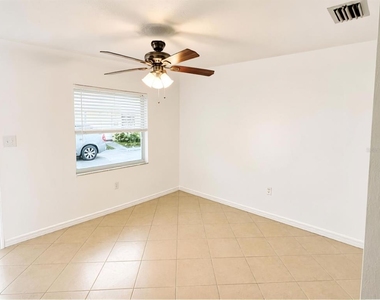 4934 Getner Street - Photo Thumbnail 5