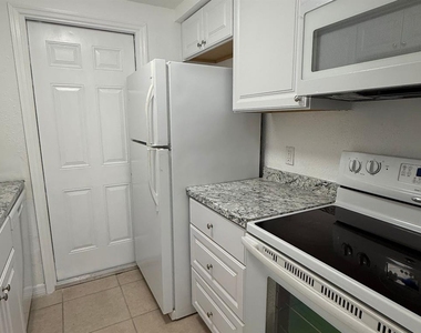 4934 Getner Street - Photo Thumbnail 10