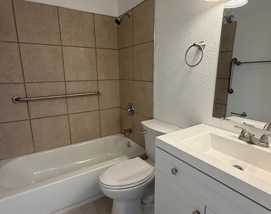 4928 Getner Street - Photo Thumbnail 12