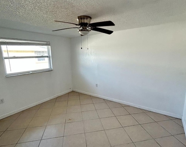 4928 Getner Street - Photo Thumbnail 11