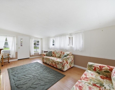 7505 Fairlane Avenue - Photo Thumbnail 22