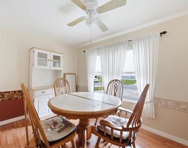 7505 Fairlane Avenue - Photo Thumbnail 19
