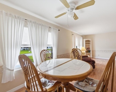 7505 Fairlane Avenue - Photo Thumbnail 20