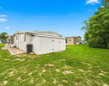 7505 Fairlane Avenue - Photo Thumbnail 44