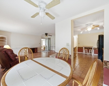 7505 Fairlane Avenue - Photo Thumbnail 21