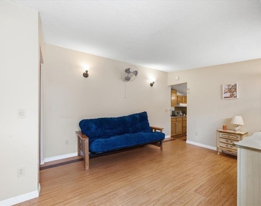 7505 Fairlane Avenue - Photo Thumbnail 36
