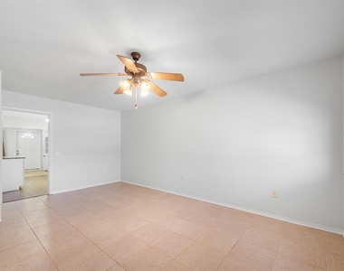 3775 59th Street N - Photo Thumbnail 10