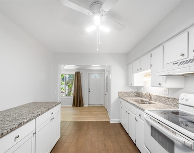 3775 59th Street N - Photo Thumbnail 18
