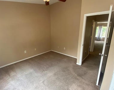 2216 Lake Woodberry Circle - Photo Thumbnail 8