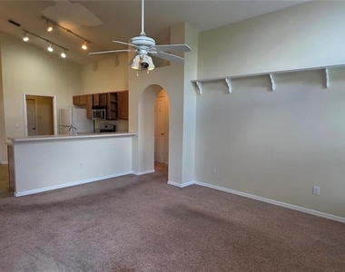 2546 Siena Way - Photo Thumbnail 23