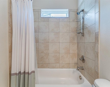 213 S Westland Avenue - Photo Thumbnail 42