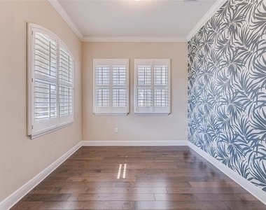 213 S Westland Avenue - Photo Thumbnail 5
