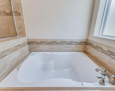 213 S Westland Avenue - Photo Thumbnail 35