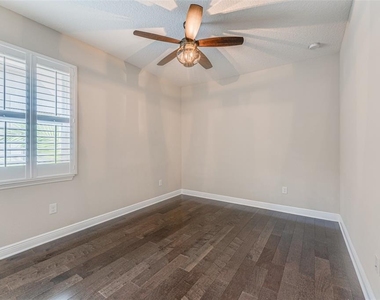 213 S Westland Avenue - Photo Thumbnail 43
