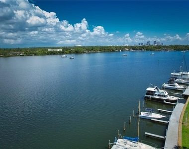 102 Pompano Drive Se - Photo Thumbnail 32