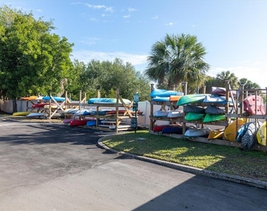 102 Pompano Drive Se - Photo Thumbnail 33