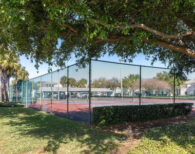 102 Pompano Drive Se - Photo Thumbnail 34