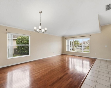 2819 Maguire Drive - Photo Thumbnail 4