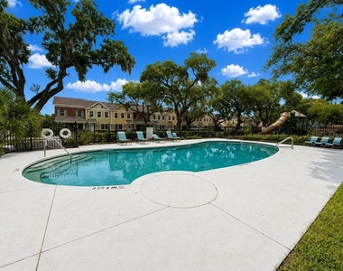 7605 N Dixon Avenue - Photo Thumbnail 23
