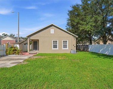 7605 N Dixon Avenue - Photo Thumbnail 24