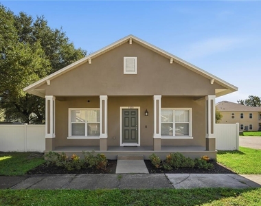 7605 N Dixon Avenue - Photo Thumbnail 2