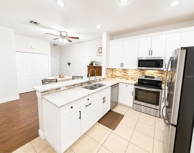 7605 N Dixon Avenue - Photo Thumbnail 7