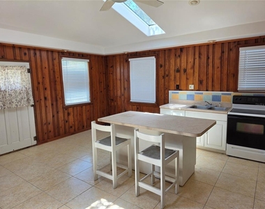 5023 27th Avenue S - Photo Thumbnail 3