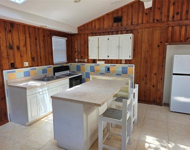 5023 27th Avenue S - Photo Thumbnail 2