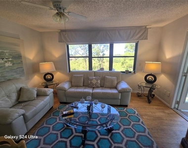 8186 Terrace Garden Drive N - Photo Thumbnail 25