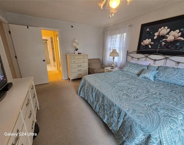 8186 Terrace Garden Drive N - Photo Thumbnail 32