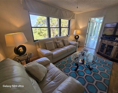 8186 Terrace Garden Drive N - Photo Thumbnail 23