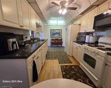 8186 Terrace Garden Drive N - Photo Thumbnail 19