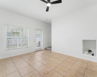 8518 Gablebend Way - Photo Thumbnail 6